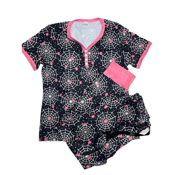 Shirley & Stone Other - Halloween Spider Webs PAJAMA SET On Black SIZE Xl BY SHIRLEY & STONE FIT 14/16